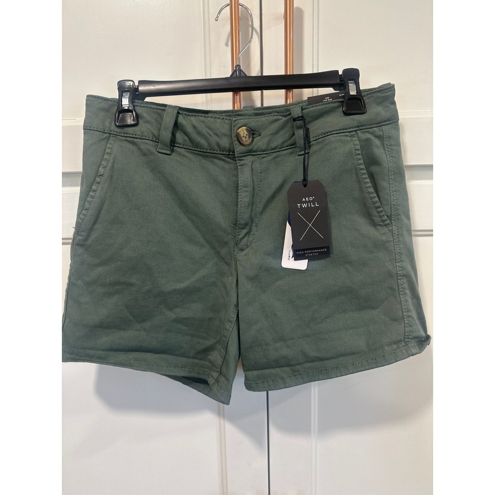 American Eagle Twill Midi Shorts Olive Green Low Rise Size 8 4" inseam boho